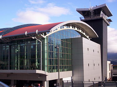 https://es.wikipedia.org/wiki/Aeropuerto_Internacional_Juan_Santamar%C3%ADa